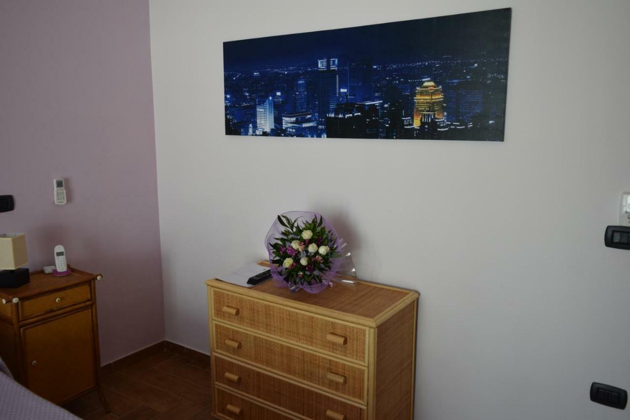 Bed &Breakfast Pinetamare Castel Volturno Exterior foto