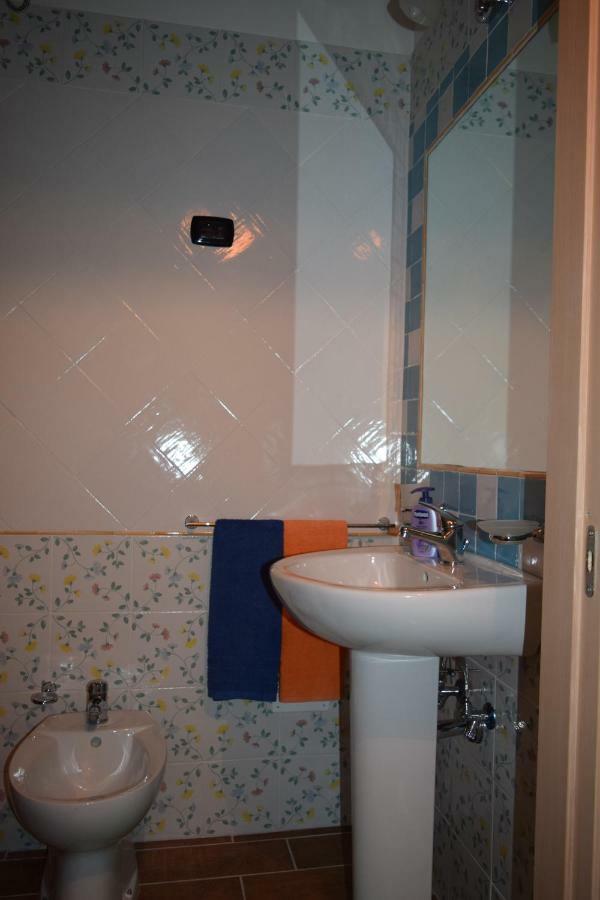 Bed &Breakfast Pinetamare Castel Volturno Exterior foto